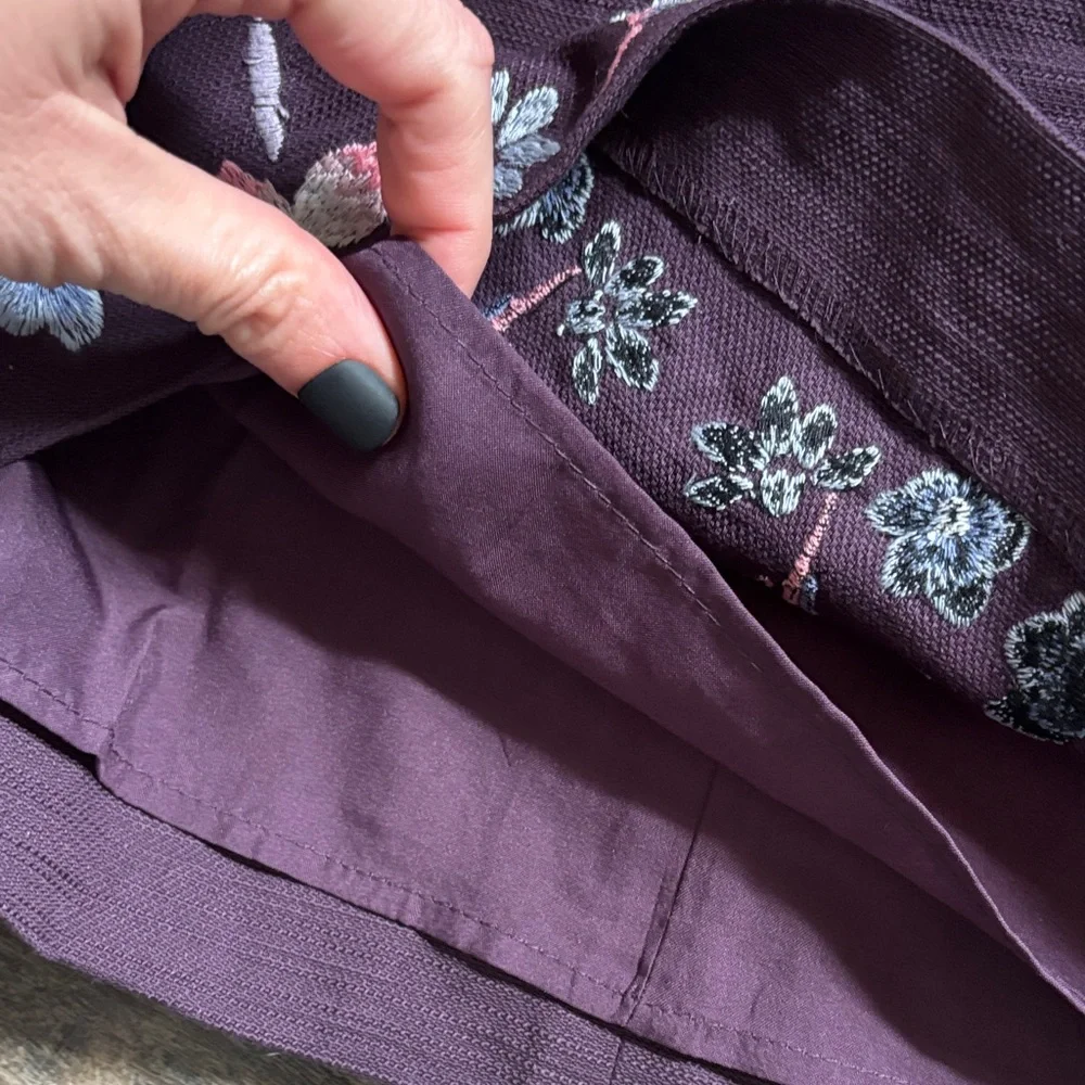 NWT LOFT Floral Embroidered Mini Skirt